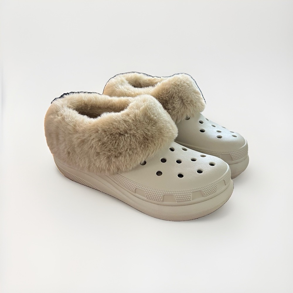 Crocs Furever Crush Clogs Women's 9 Beige Faux Fur Lined Chunky Platform Shoes